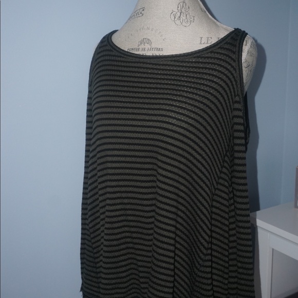 Cold Shoulder Thermal - Picture 2 of 4